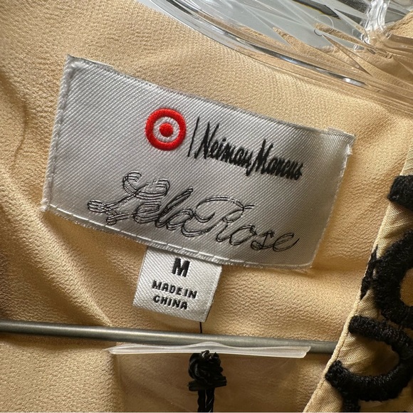 NWT Neiman Marcus For Target Lela Rose Guipure Lace Top size M - Picture 2 of 11